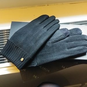 Akaroa Insulted Gloves Size S